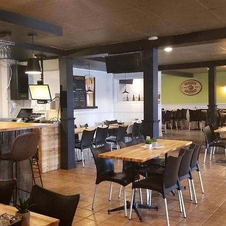 Auberge Happy Logis Lac-Etchemin Екстериор снимка