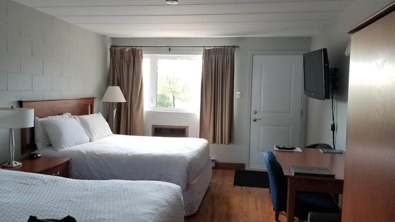 Auberge Happy Logis Lac-Etchemin Екстериор снимка